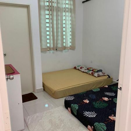 Hadeerna Homestay - Double Storey Terrace Chemor Dış mekan fotoğraf